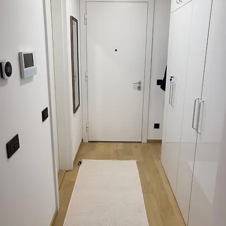 Sara Lux Novi Dorcol